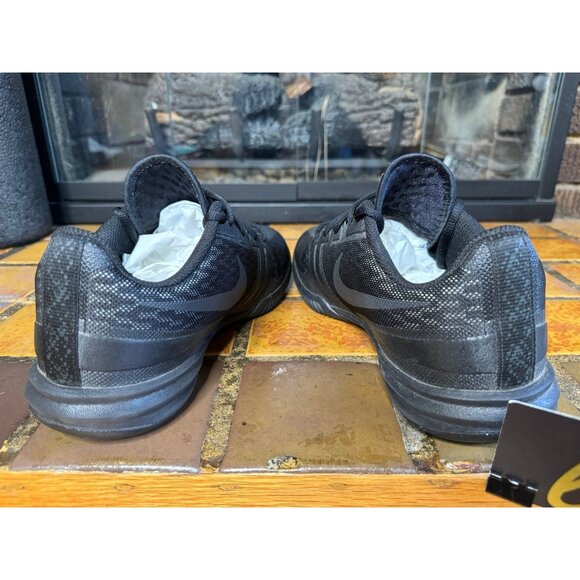 Mens 8 Nike Kobe Mentality Triple Black Athletic Basketball Sneakers 704942-002 - Picture 7 of 9